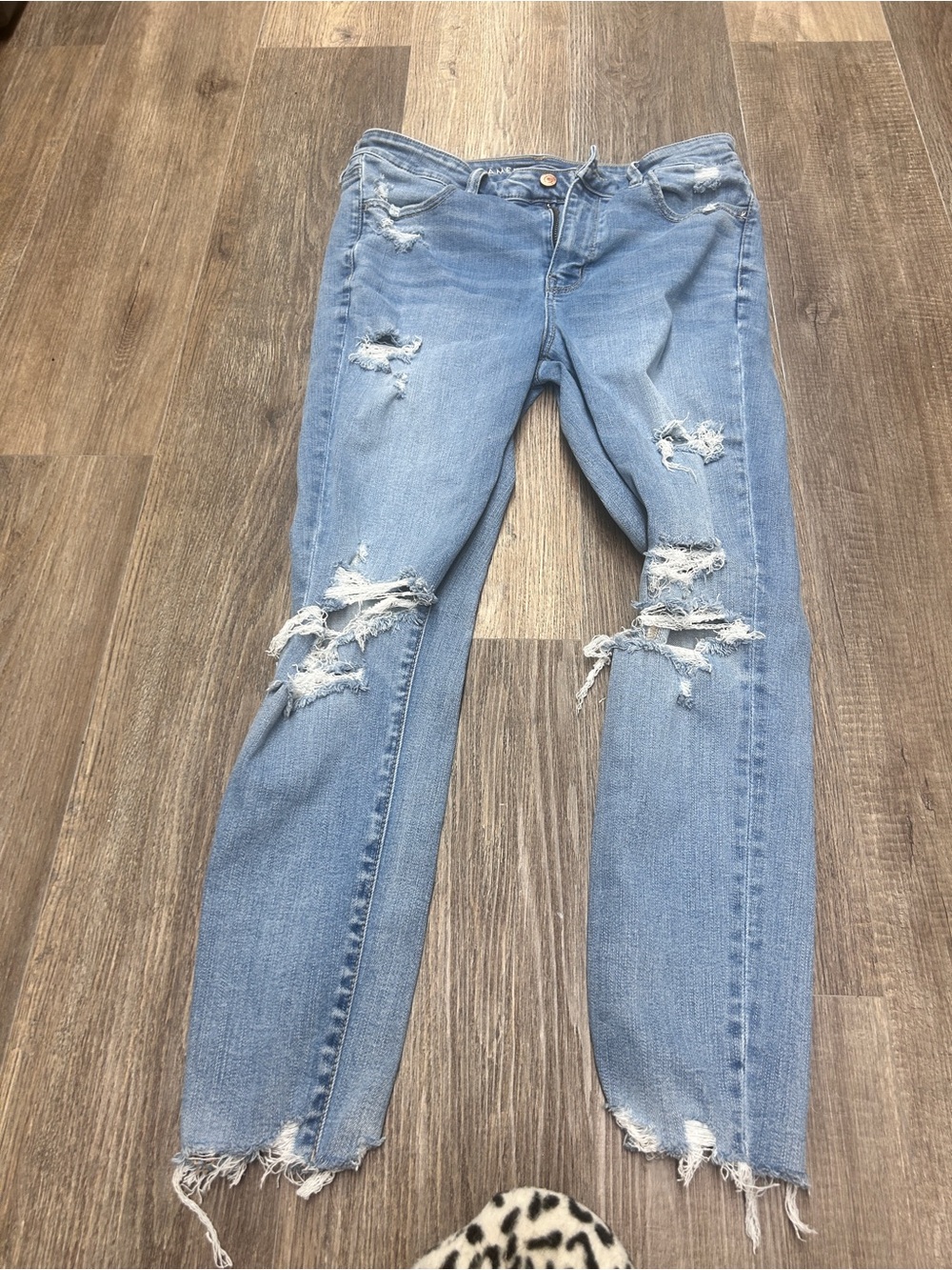 American Eagle Outfitters Light Blue Distressed Jeans